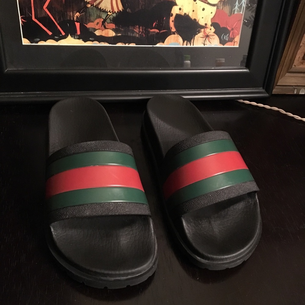 Gucci Slides / Flip Flops 5Y
